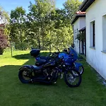 Dom Supelek ベッド・アンド・ブレックファスト ドゥシュニキ・ズドルイ