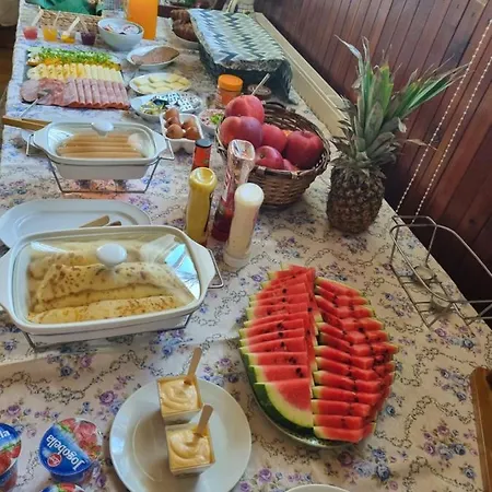 Dom Supelek ベッド・アンド・ブレックファスト ドゥシュニキ・ズドルイ