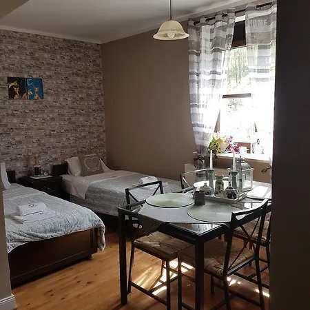 Dom Supelek ベッド・アンド・ブレックファスト ドゥシュニキ・ズドルイ